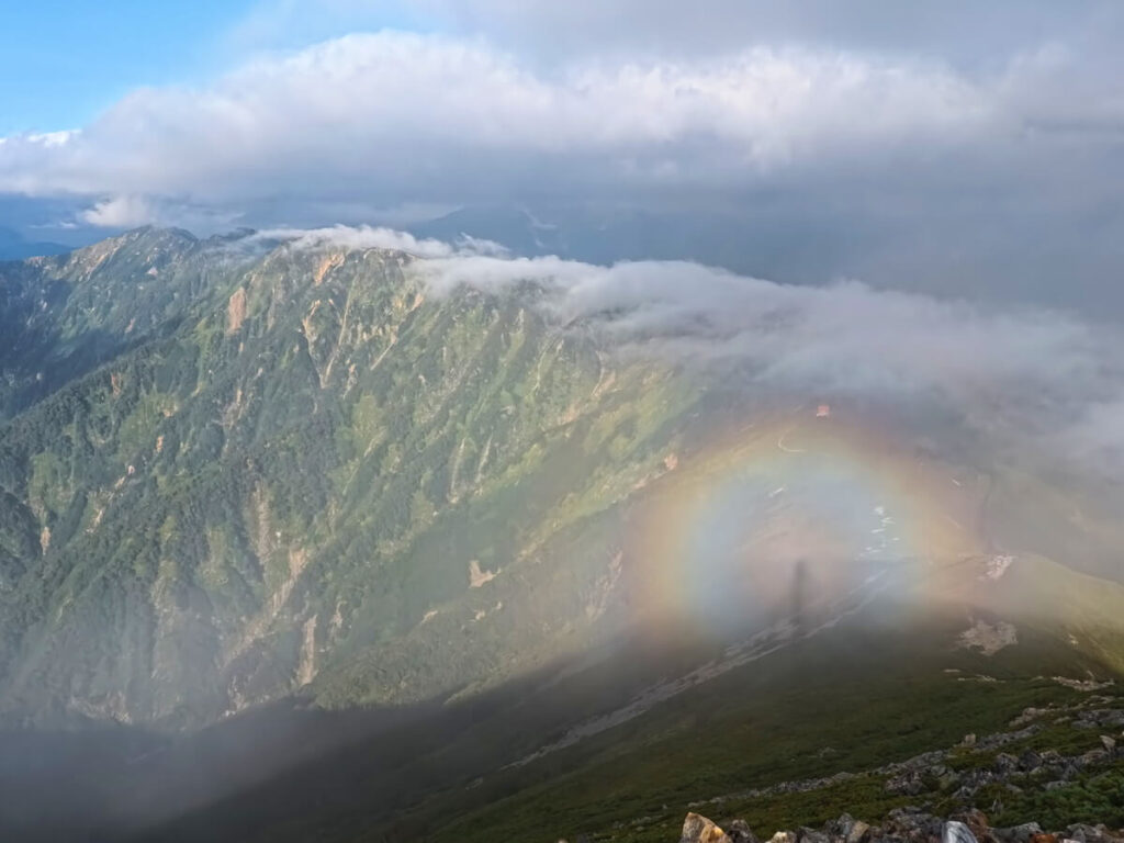 Ace Proのクラリティズームで撮影した登山の風景