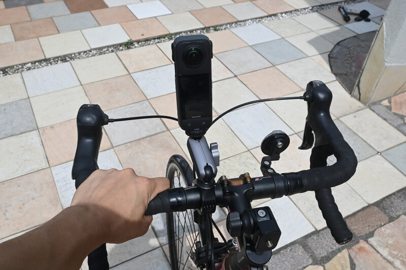 自転車撮影バンドルでX4を取り付ける