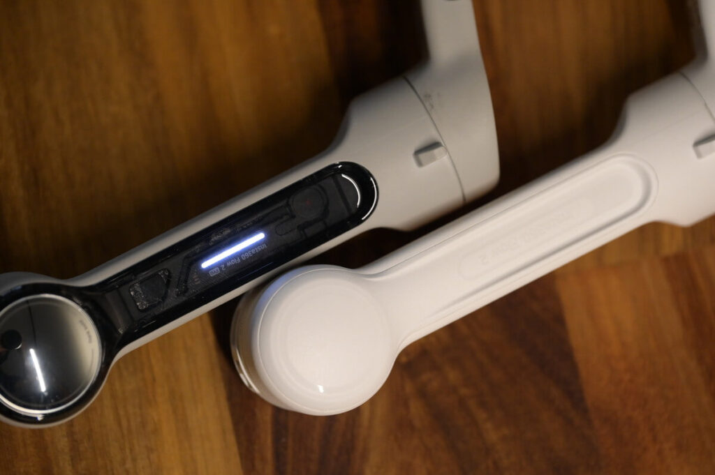 Insta360 Flow 2とFlow 2 Proの比較(デザイン)