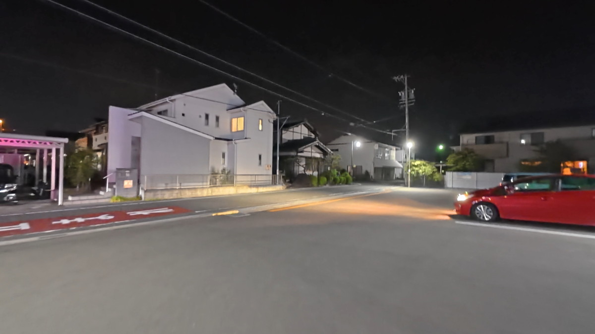 DJI Osmo Action 5 Proで撮影した夜の画像（暗いところ）