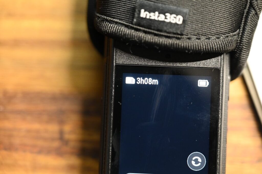 Inst360 X4 Airに256GBのSDカードを入れた時の撮影時間表示